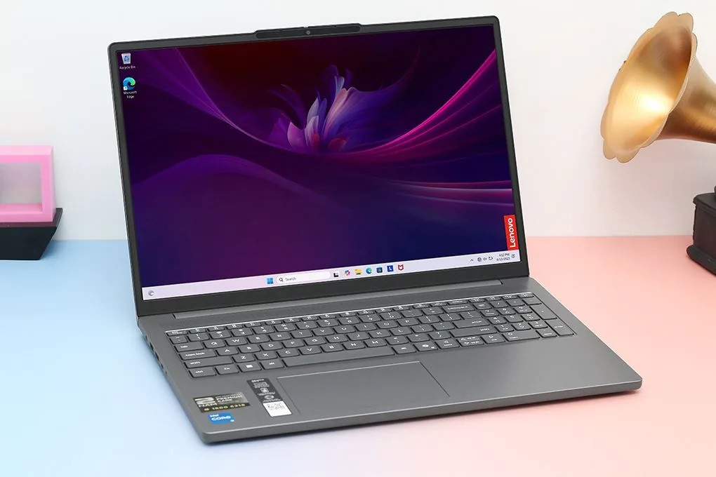 Laptop Lenovo IdeaPad, ThinkBook, ThinkPad, Yoga, LOQ và Legion khác nhau thế nào?