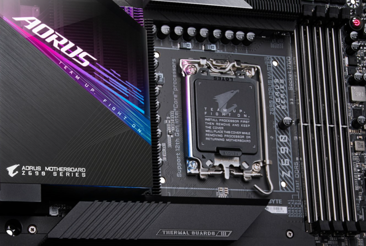 Bo mạch chủ Aorus Z690 Xtreme Greets Alder Lake với khe cắm PCIe 5.0 kép
